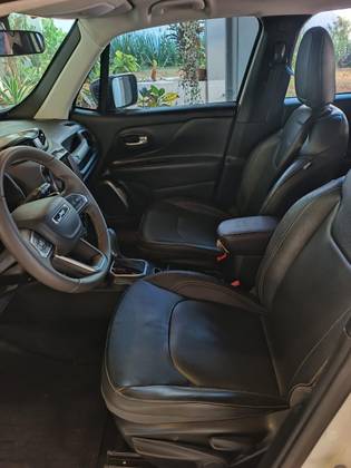 JEEP RENEGADE 1.3 T270 TURBO FLEX LONGITUDE AT6